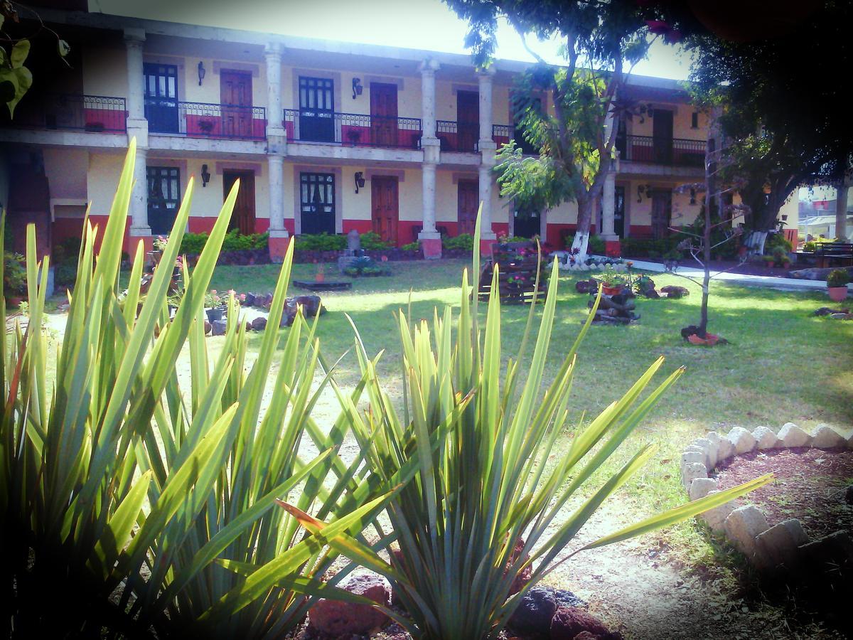 Chalet De Colombo Hotel Ciudad Guzman Exterior photo